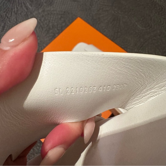 Hermes EZE White Cork Wedge Sandals size 41 - Picture 11 of 11